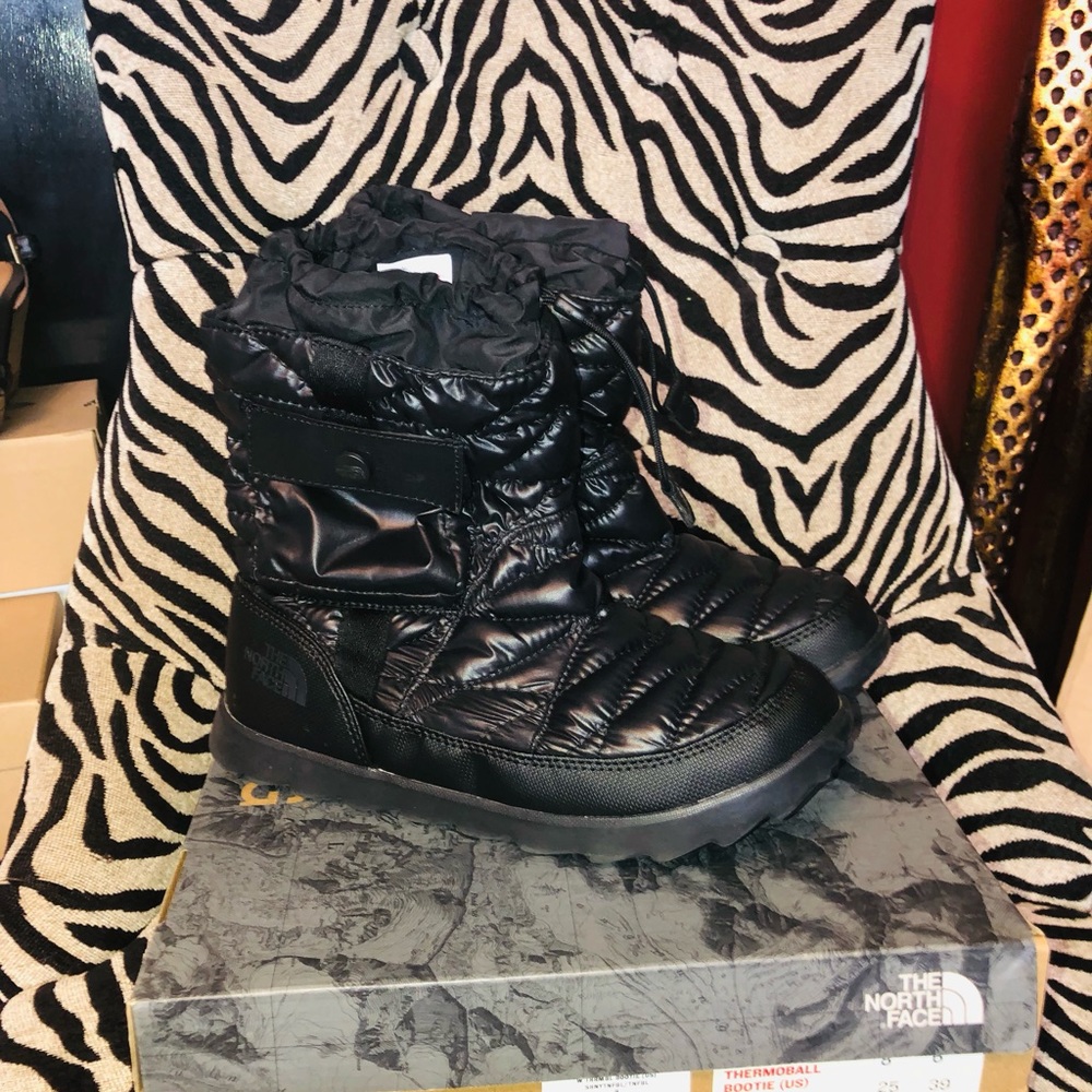 THE NORTH FACE Women’s Thermoball Bootie